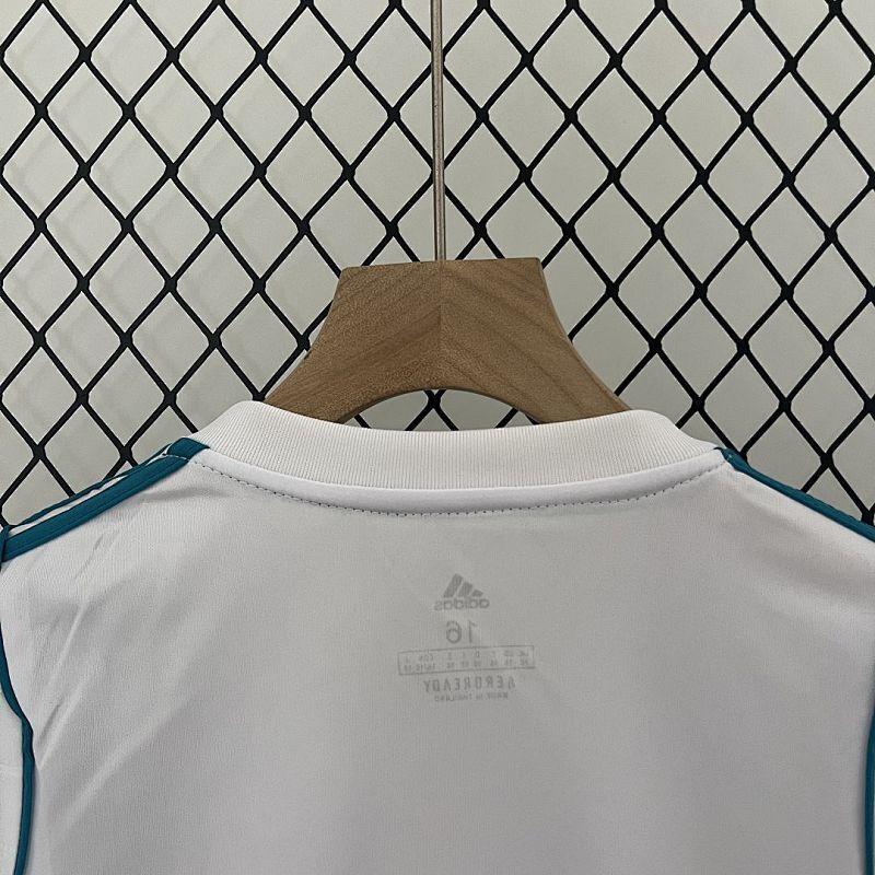 Ensemble Enfant Real Madrid Domicile 17/18