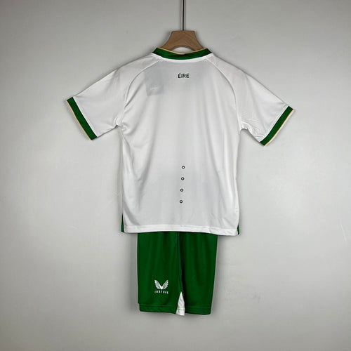 Ensemble Enfant Irlande Extérieur 2023
