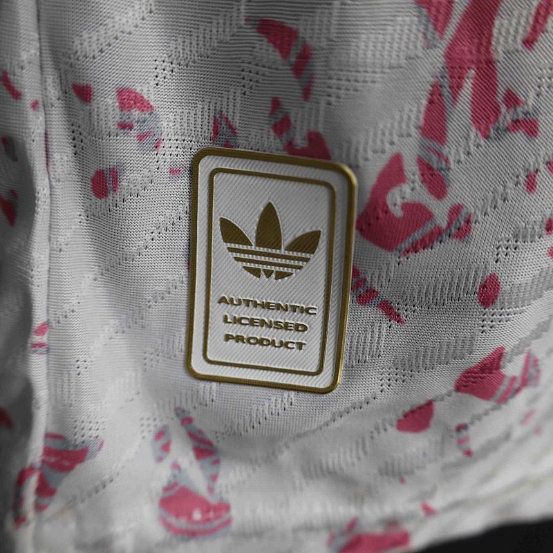 Maillot Real Madrid Rose Player Version 25/26