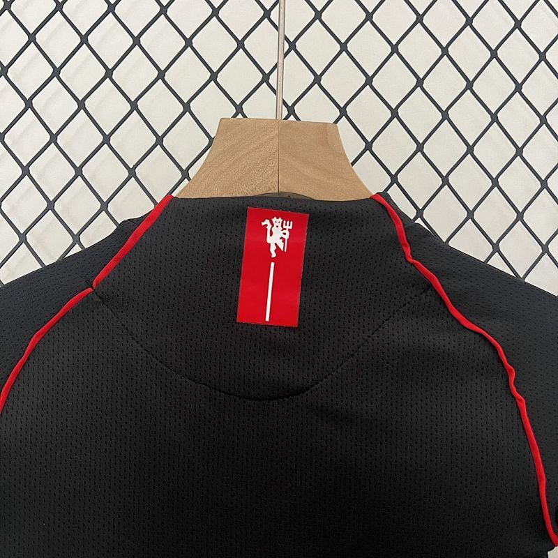 Manchester United Away Kids Kit 07/08
