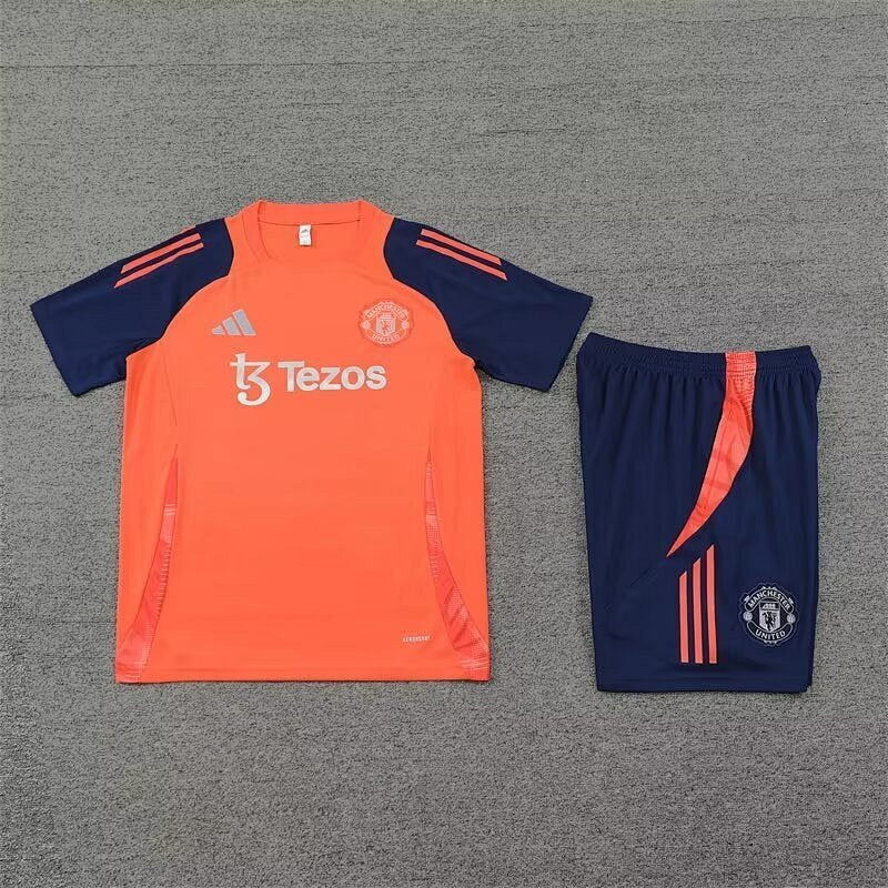 Ensemble Manchester United Prématch 24/25 (2)