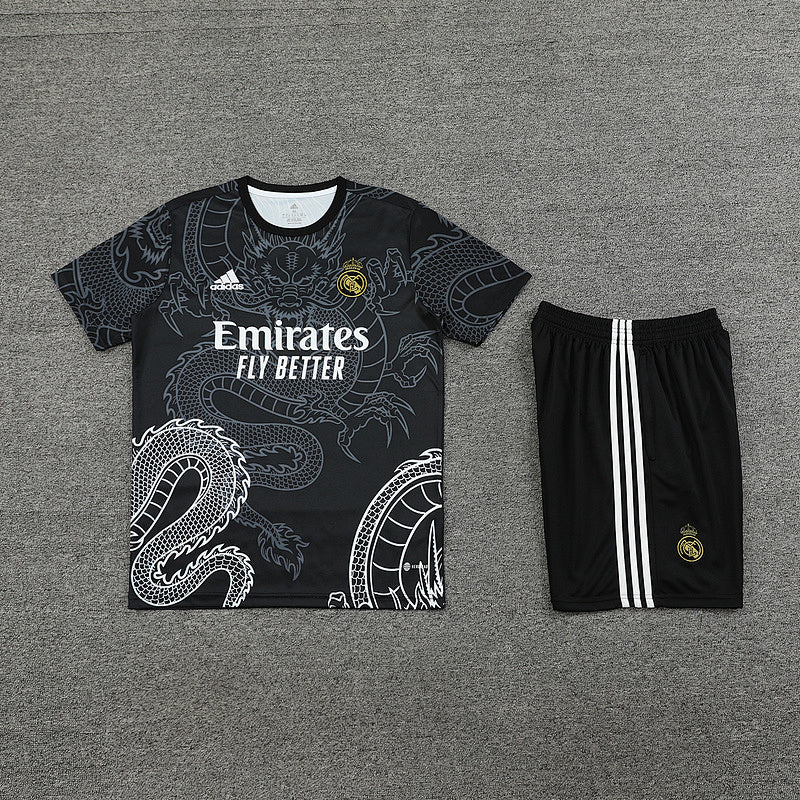 Ensemble Real Madrid Prématch 24/25 (21)