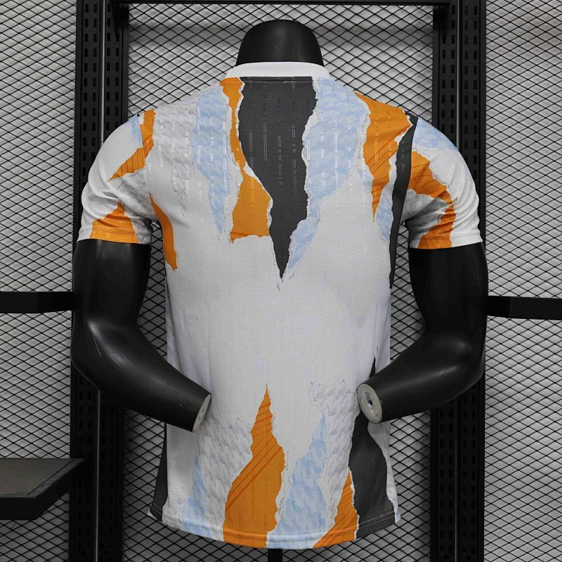 Maillot Real Madrid Prématch 24/25