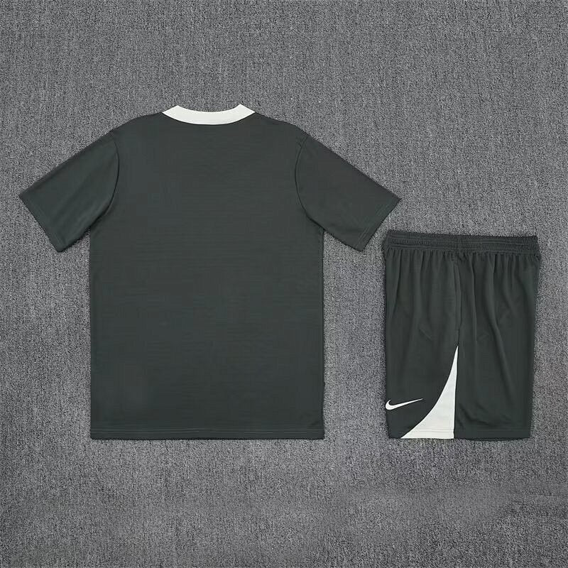 Ensemble Chelsea Gris Prématch 25/26