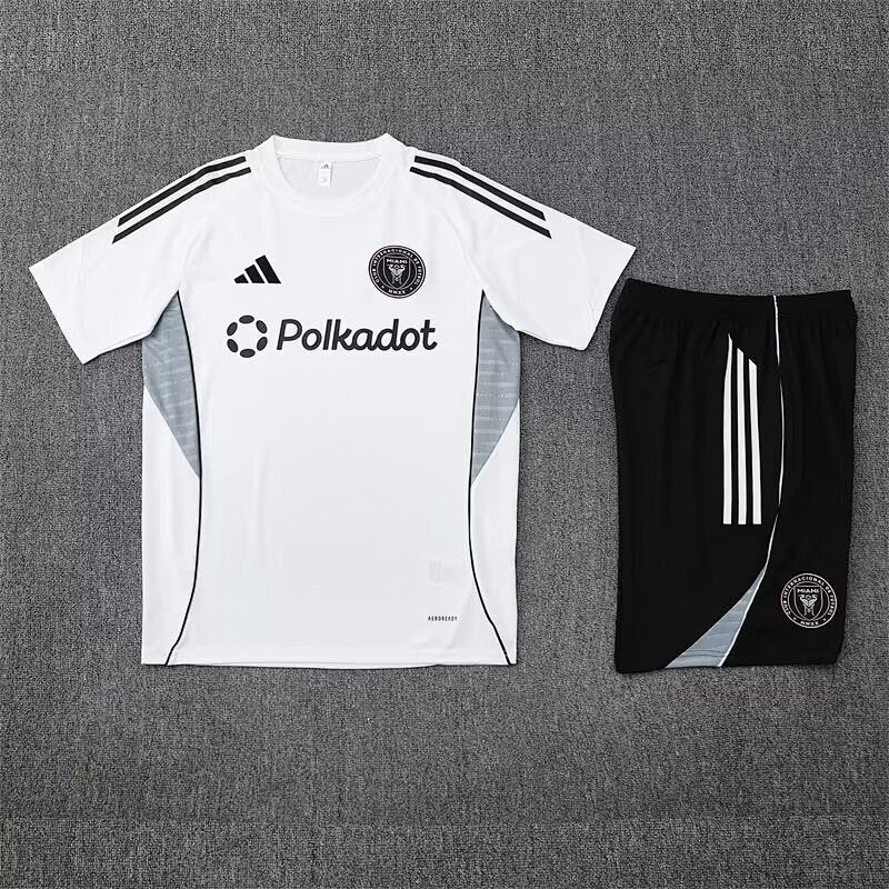 Ensemble Inter Miami Blanc Prématch 25/26