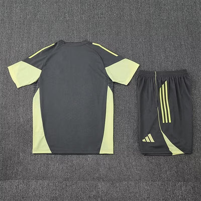 Conjunto Real Madrid Gris&Verde Pre-Partido 25/26