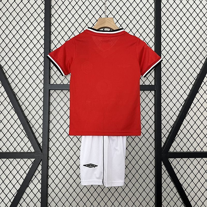 Manchester United Home Kids Kit 00/01