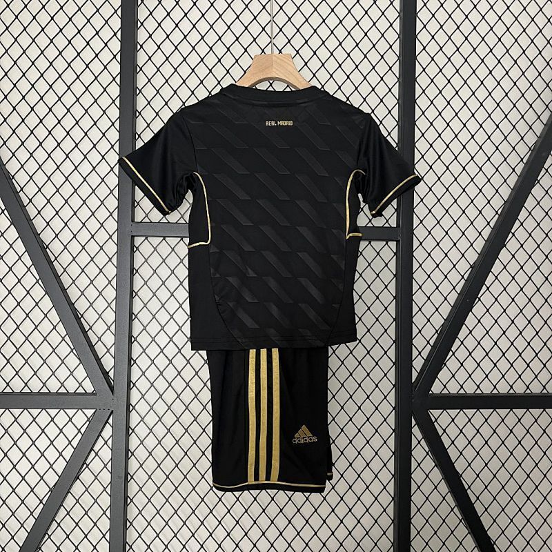 Conjunto Niño Real Madrid Visitante 11/12