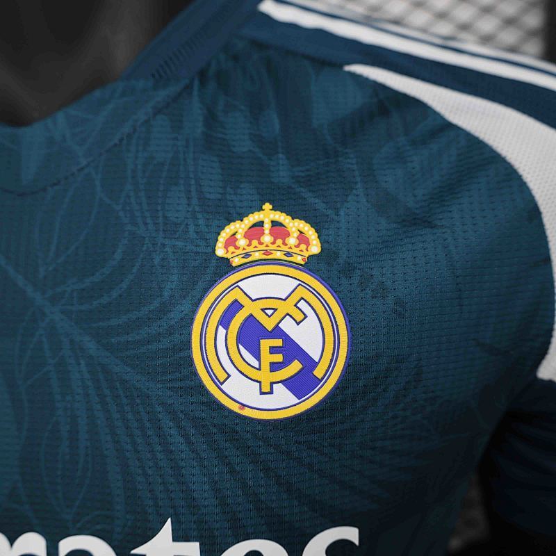 Camiseta Real Madrid Azul Versión Player 24/25