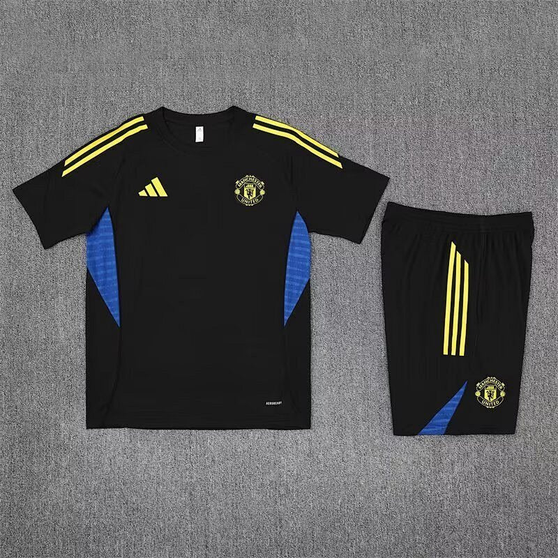 Ensemble Manchester United Noir Prématch 25/26 (2)