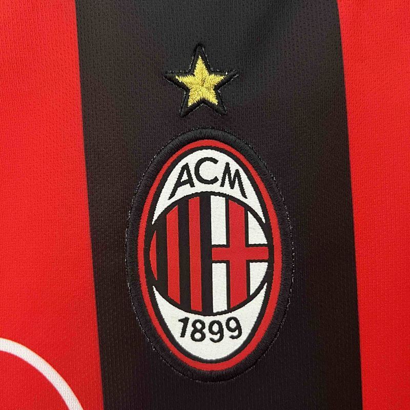 Maillot AC Milan Domicile Rétro 2001/02