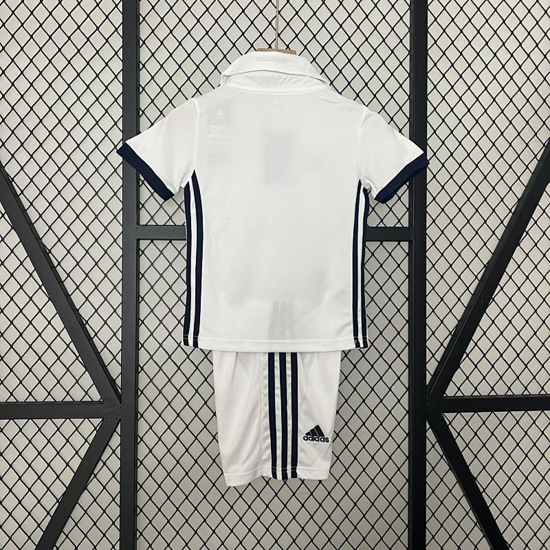 Ensemble Enfant Real Madrid Domicile 16/17