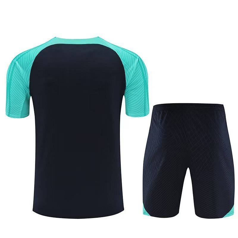 Ensemble FC Barcelone Prématch 23/24 (4)