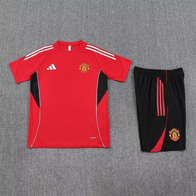 Ensemble Manchester United Rouge Prématch 25/26