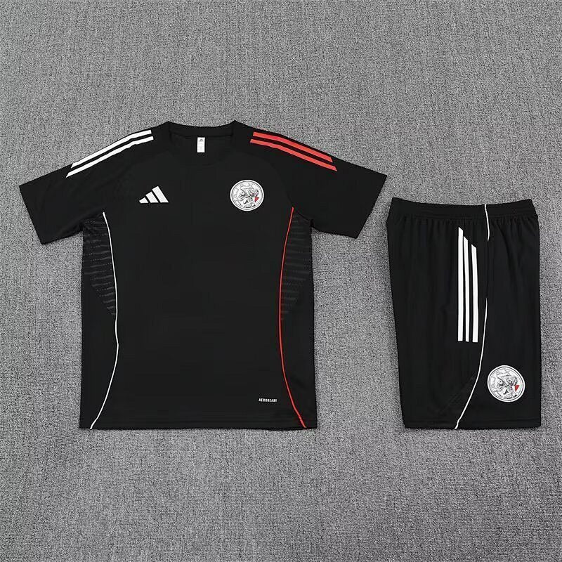 Ensemble Ajax Noir Prématch 25/26