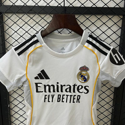 Conjunto Niño Real Madrid Local 25/26