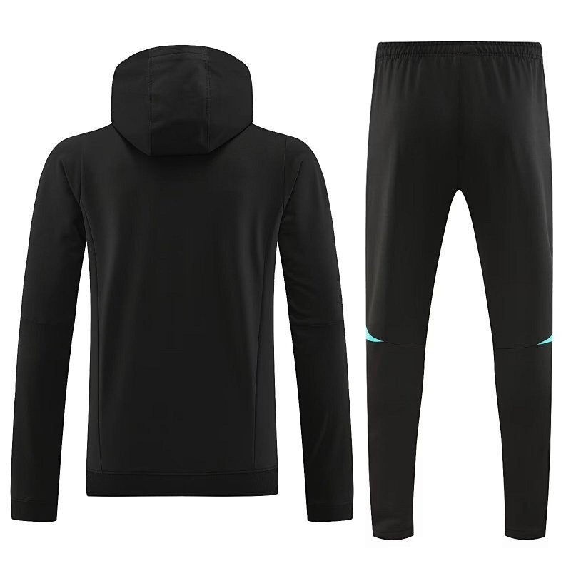 Manchester United Long Sleeve Tracksuit 23/24 (2)