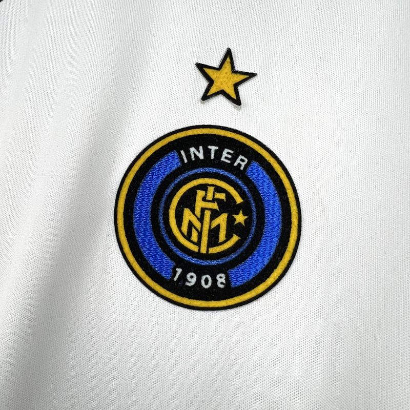 Inter Milan Away Retro Jersey 2005/06