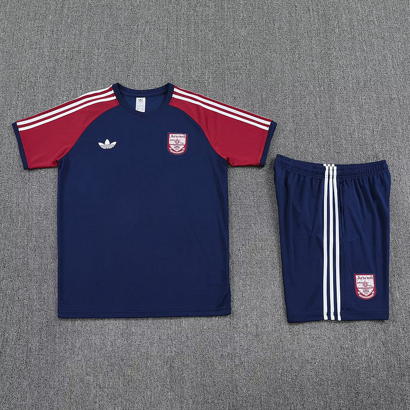 Ensemble Arsenal Marine Prématch 25/26 (3)