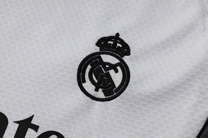 Ensemble Real Madrid Blanc Prématch 25/26