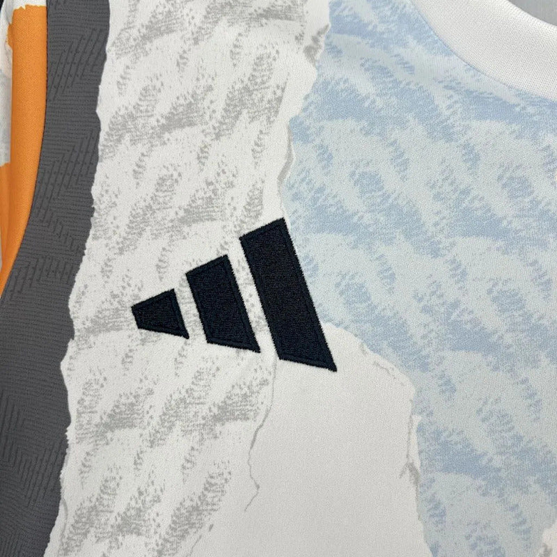 Camiseta Real Madrid Pre-Partido 24/25 (4)