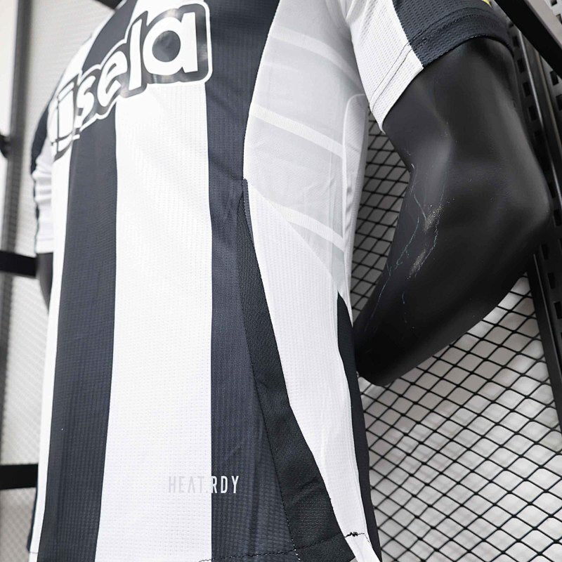 Camiseta Newcastle Versión Player 24/25