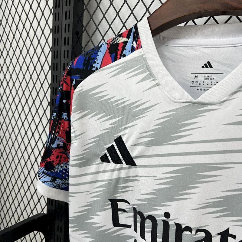 Maillot Real Madrid Pre-Match 25/26