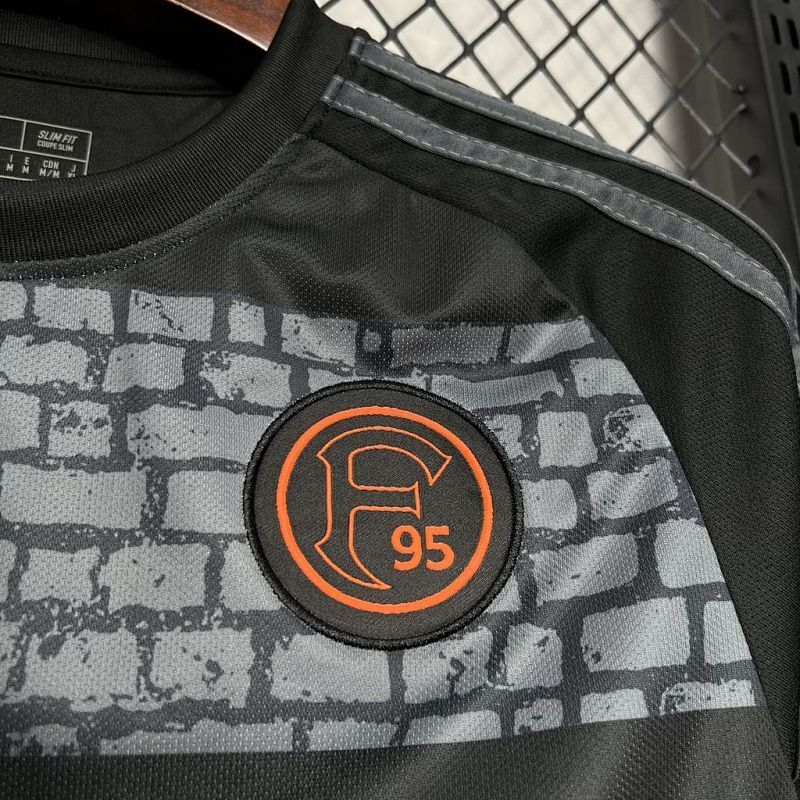 Maillot Fortuna Düsseldorf Uniforms Édition spéciale 24/25