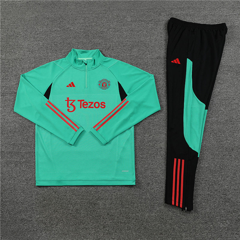Survêtement Manchester United 23/24 (4)