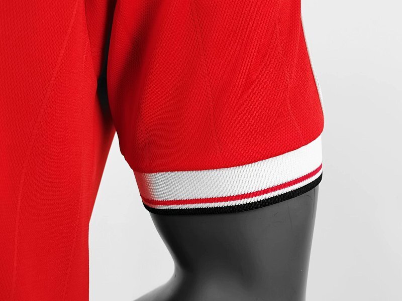 Maillot Manchester United Domicile 82/83