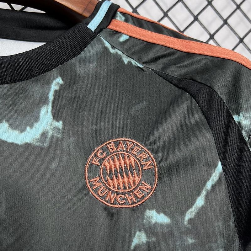Ensemble Enfant Bayern Munich Extérieur 24/25