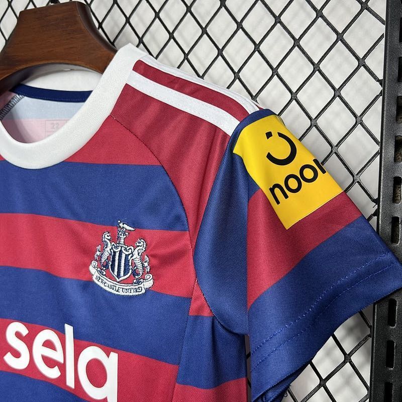 Ensemble Enfant Newcastle Extérieur 24/25