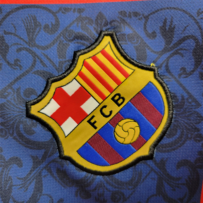 FC Barcelona Pre-Match Jersey 23/24 (9)