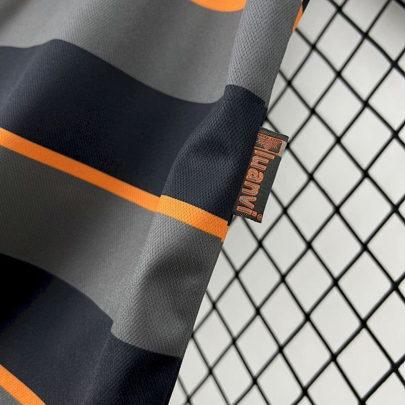 Valence Third Retro Jersey 99/00 (2)