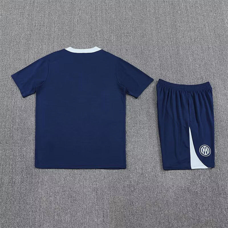 Ensemble Inter Milan Bleu Prématch 25/26