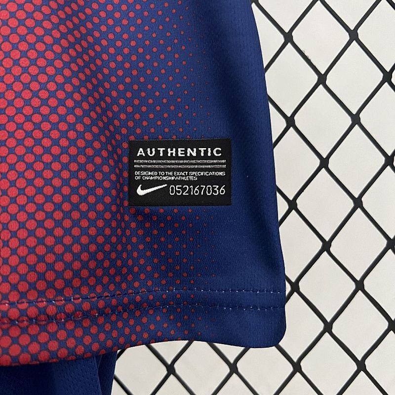 FC Barcelona Home Kids Kit 12/13