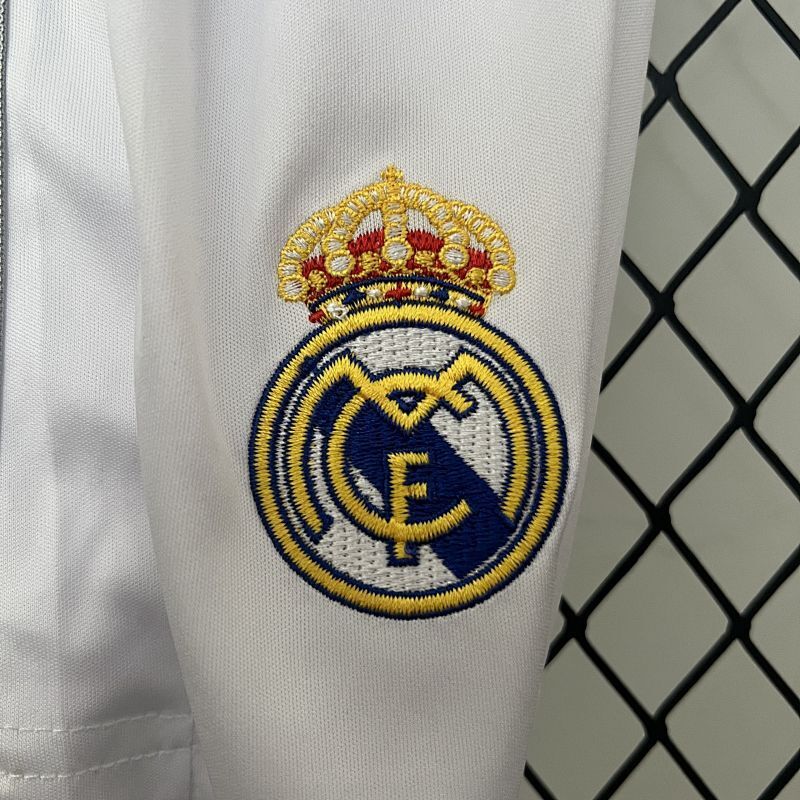 Conjunto Niño Real Madrid Local 13/14
