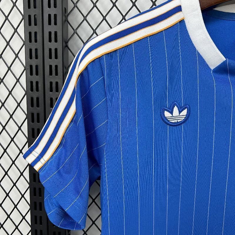 Real Madrid Blue Jersey 25/26 (3)