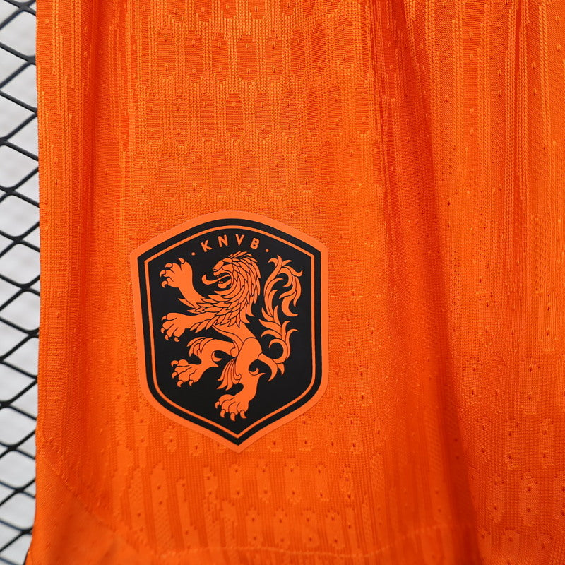 Short Netherlands Domicile 25/26