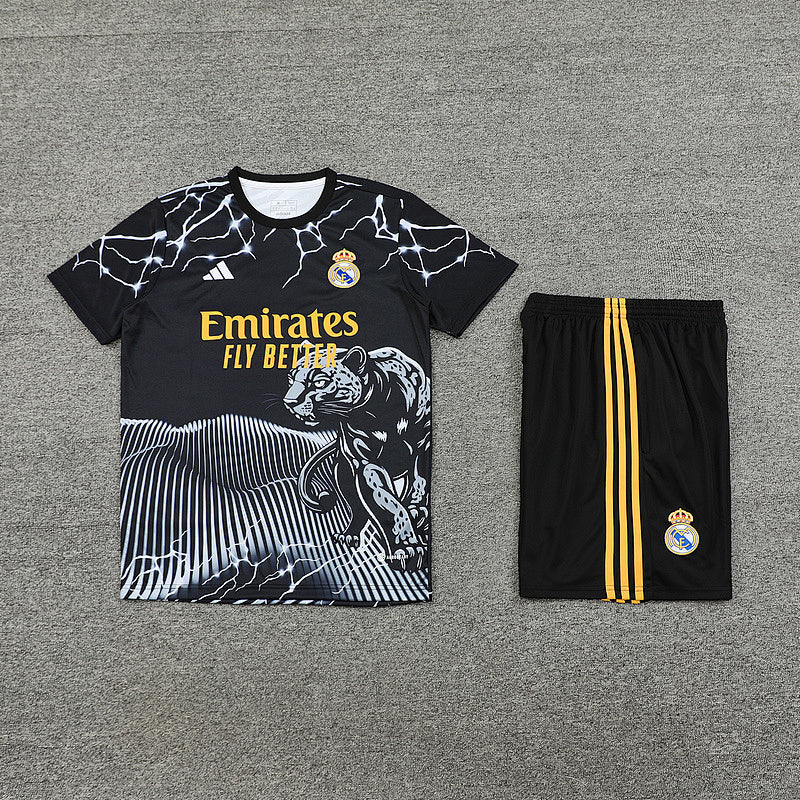 Maillot Real Madrid Prématch 24/25