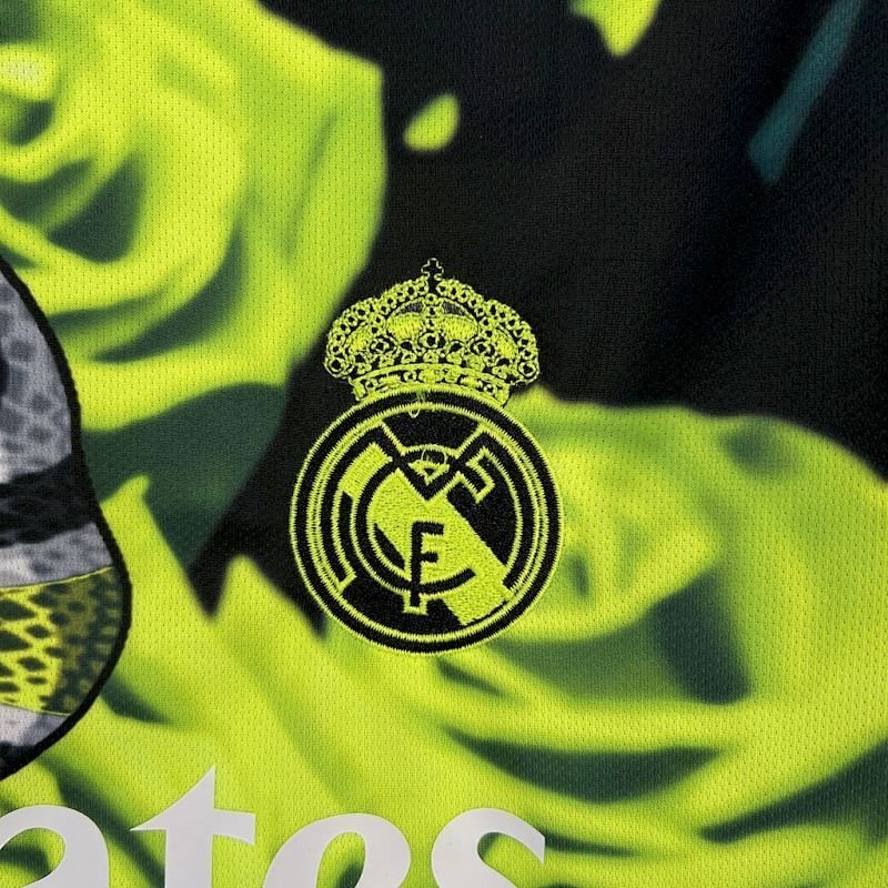 Real Madrid Green Jersey 25/26 (2)
