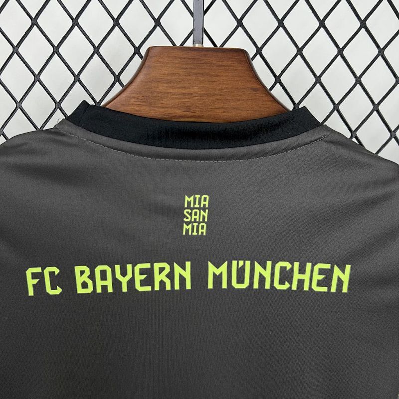 Conjunto Bayern Múnich Portero Niño