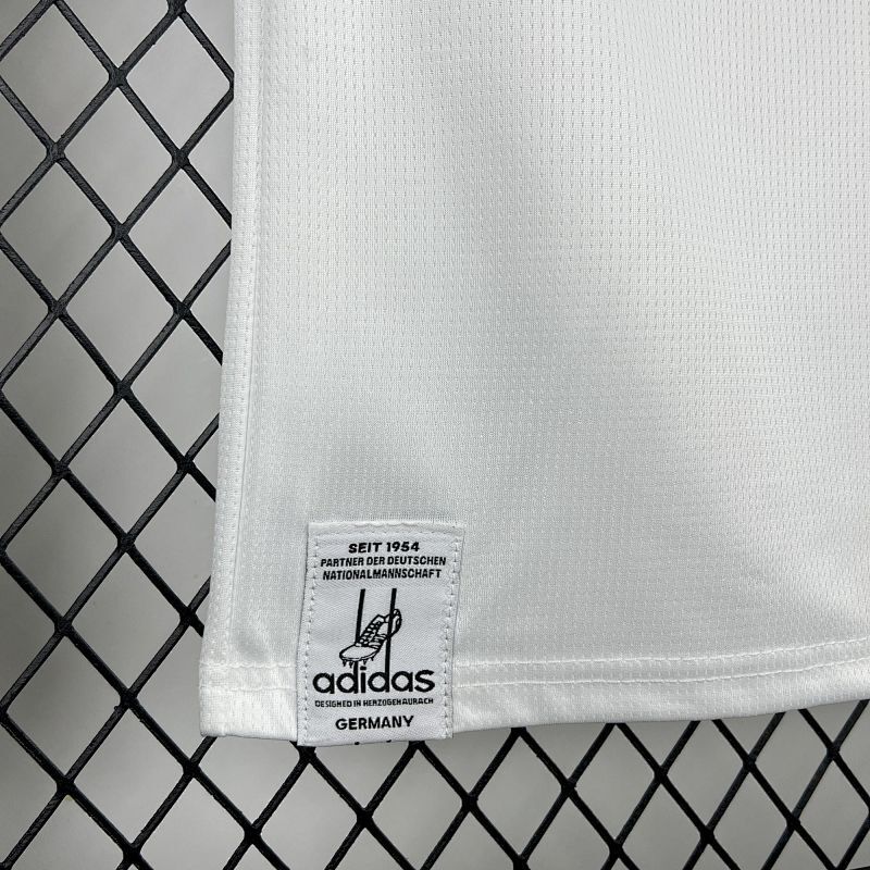 Conjunto Alemania Niño 2026
