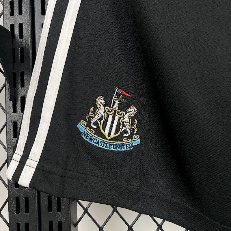 Short Newcastle Domicile 25/26