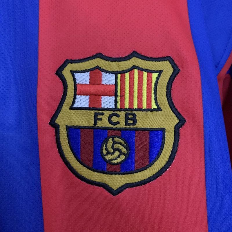 FC Barcelona Home Retro Jersey 2004/05