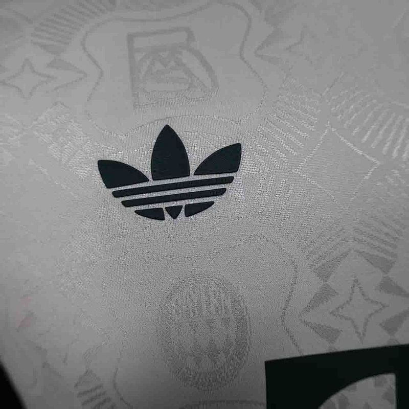 Camiseta Bayern Múnich Versión Player 25/26