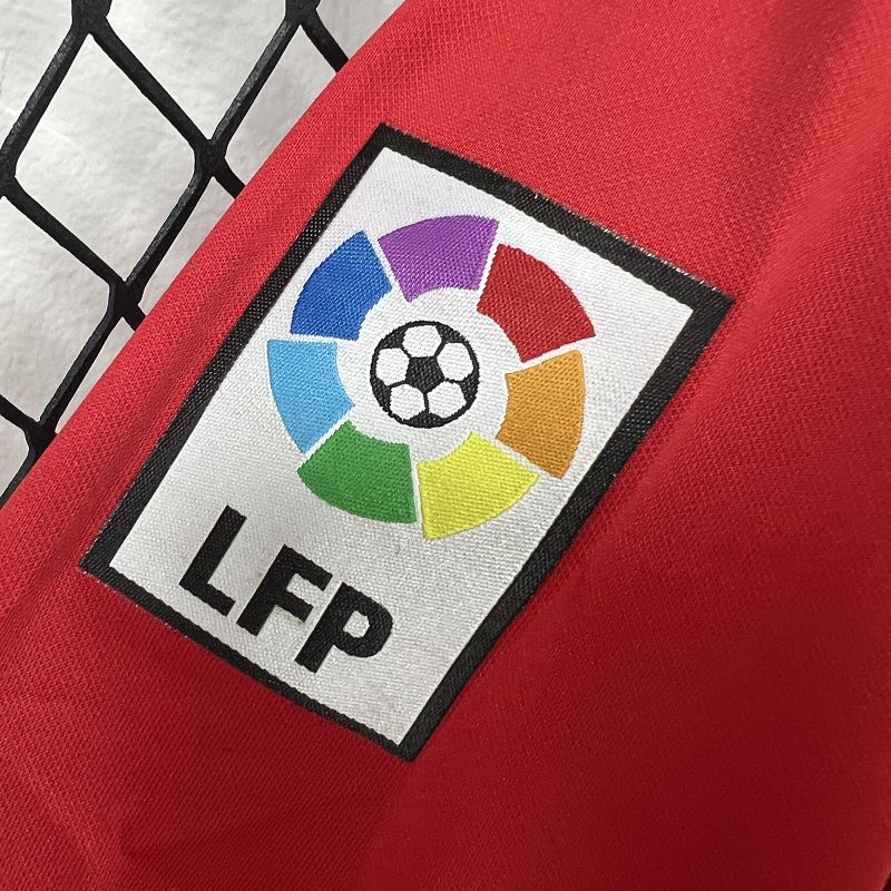 Maillot Osasuna Rétro 25/26