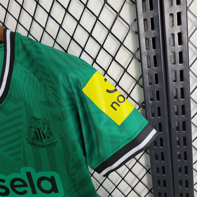 Ensemble Enfant Newcastle Extérieur 23/24