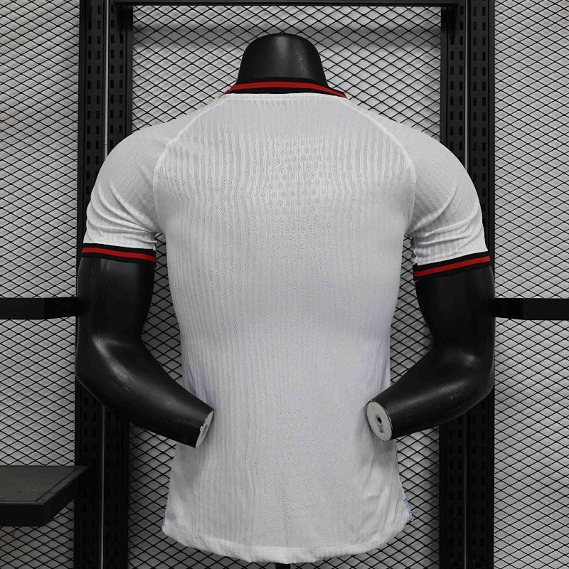 Camiseta FC Barcelona Blanco Edición Especial Versión Player 24/25 (2)