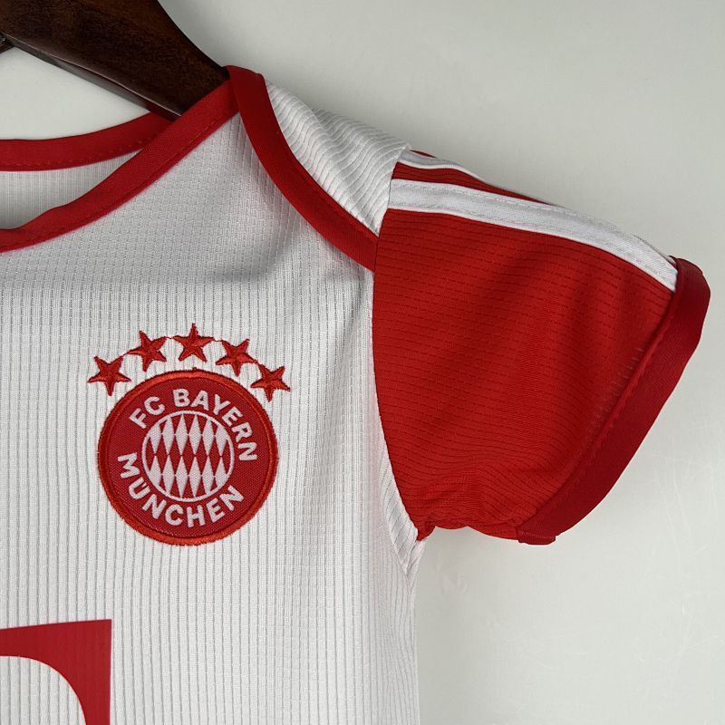 Ensemble Enfant Bayern Munich Domicile 23/24